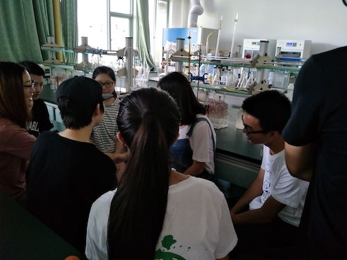七月九日 bl韩漫
  生科院赴杭州余杭区“五水共治”调查与研究分队社会实践小分队 准备工作的会议
