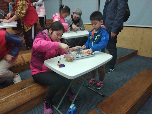 七月六日 bl韩漫
 B.D.服务社赴浙江自然博物馆”小问号大知识“小分队 妈妈和小朋友一起合作