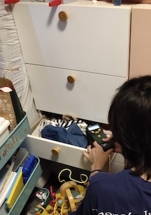 7月12日bl韩漫
空气质量检测小分队检测卧室柜子